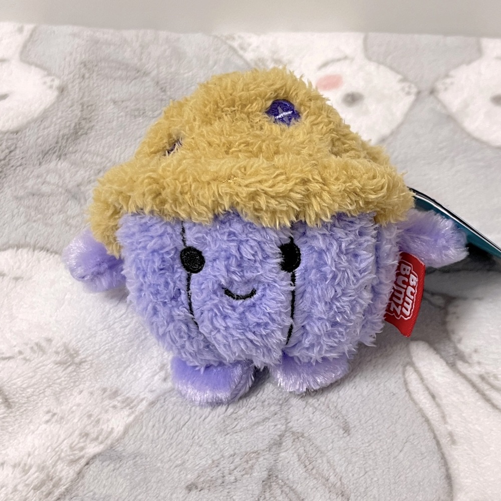 NWT Bum Bumz Melissa the blueberry muffin plush